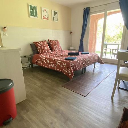 Joli Studio Camargue Lou Rouge Arles Bagian luar foto