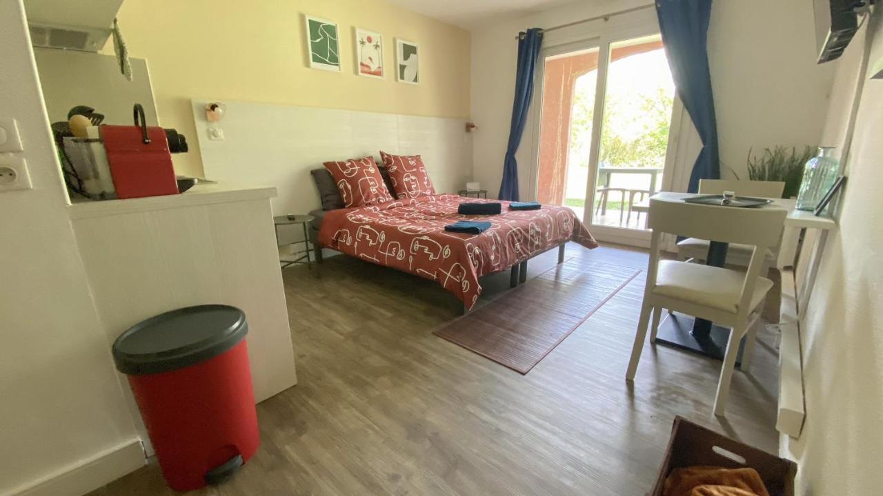 Joli Studio Camargue Lou Rouge Arles Bagian luar foto